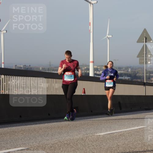 03.10.2026 - Köhlbrandbrückenlauf Yannick Fuchs http://msf.ph/oto/10777501 03.10.2026 09:44:01 Position 2  meine-sportfotos.de