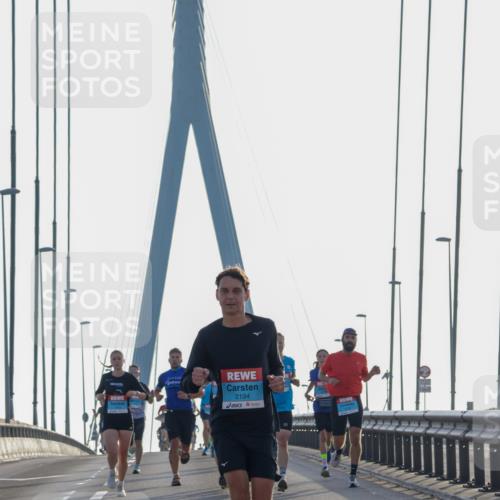 03.10.2026 - Köhlbrandbrückenlauf Yannick Fuchs http://msf.ph/oto/10777510 03.10.2026 09:21:24 Position 1 2194 meine-sportfotos.de
