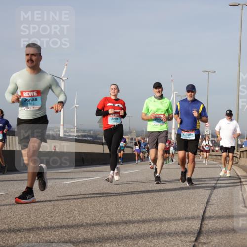 03.10.2026 - Köhlbrandbrückenlauf Yannick Fuchs http://msf.ph/oto/10777534 03.10.2026 09:44:04 Position 2 2973, 50 meine-sportfotos.de