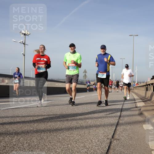 03.10.2026 - Köhlbrandbrückenlauf Yannick Fuchs http://msf.ph/oto/10777560 03.10.2026 09:44:06 Position 2 8 meine-sportfotos.de