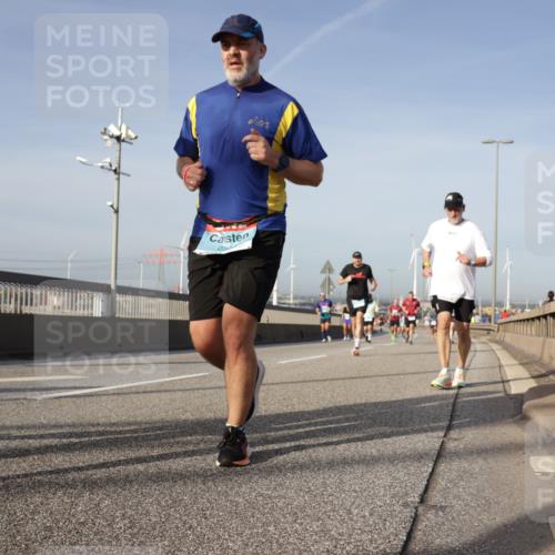 03.10.2026 - Köhlbrandbrückenlauf Yannick Fuchs http://msf.ph/oto/10777584 03.10.2026 09:44:07 Position 2  meine-sportfotos.de