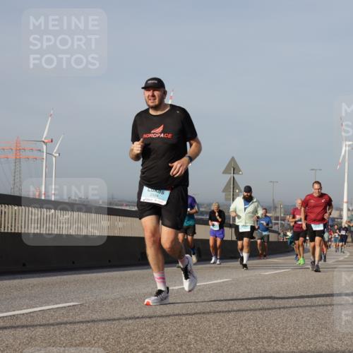 03.10.2026 - Köhlbrandbrückenlauf Yannick Fuchs http://msf.ph/oto/10777596 03.10.2026 09:44:09 Position 2 2504 meine-sportfotos.de