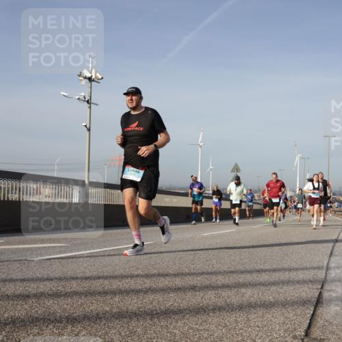 03.10.2026 - Köhlbrandbrückenlauf Yannick Fuchs http://msf.ph/oto/10777611 03.10.2026 09:44:10 Position 2  meine-sportfotos.de