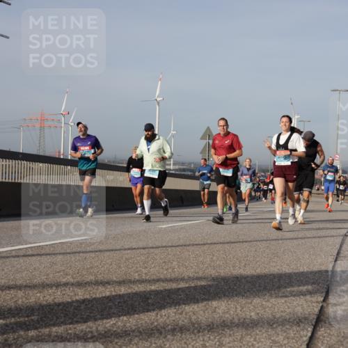 03.10.2026 - Köhlbrandbrückenlauf Yannick Fuchs http://msf.ph/oto/10777639 03.10.2026 09:44:12 Position 2  meine-sportfotos.de