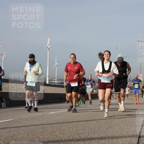03.10.2026 - Köhlbrandbrückenlauf Yannick Fuchs http://msf.ph/oto/10777642 03.10.2026 09:44:12 Position 2 1912, 2318, 2507 meine-sportfotos.de