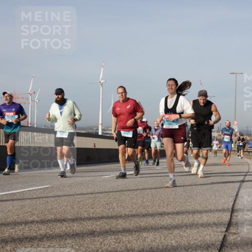 03.10.2026 - Köhlbrandbrückenlauf Yannick Fuchs http://msf.ph/oto/10777648 03.10.2026 09:44:13 Position 2  meine-sportfotos.de