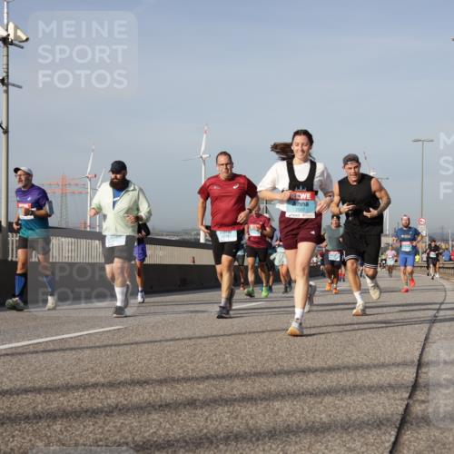 03.10.2026 - Köhlbrandbrückenlauf Yannick Fuchs http://msf.ph/oto/10777653 03.10.2026 09:44:13 Position 2 2507 meine-sportfotos.de