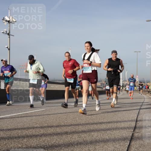 03.10.2026 - Köhlbrandbrückenlauf Yannick Fuchs http://msf.ph/oto/10777661 03.10.2026 09:44:13 Position 2 2507 meine-sportfotos.de