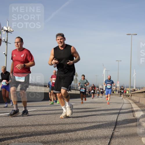 03.10.2026 - Köhlbrandbrückenlauf Yannick Fuchs http://msf.ph/oto/10777676 03.10.2026 09:44:15 Position 2 2507, 2318, 8 meine-sportfotos.de