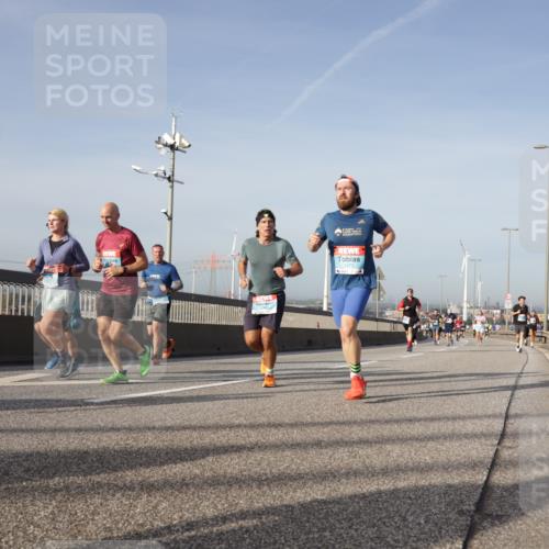 03.10.2026 - Köhlbrandbrückenlauf Yannick Fuchs http://msf.ph/oto/10777717 03.10.2026 09:44:17 Position 2 1473 meine-sportfotos.de