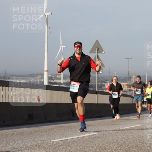 03.10.2026 - Köhlbrandbrückenlauf Yannick Fuchs http://msf.ph/oto/10777745 03.10.2026 09:44:19 Position 2 2588 meine-sportfotos.de