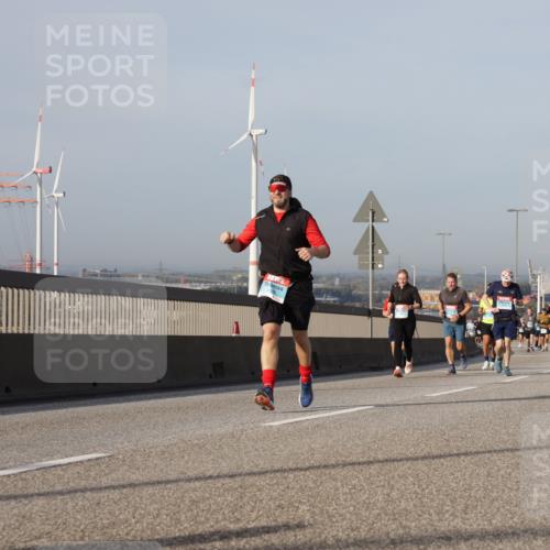 03.10.2026 - Köhlbrandbrückenlauf Yannick Fuchs http://msf.ph/oto/10777756 03.10.2026 09:44:20 Position 2  meine-sportfotos.de