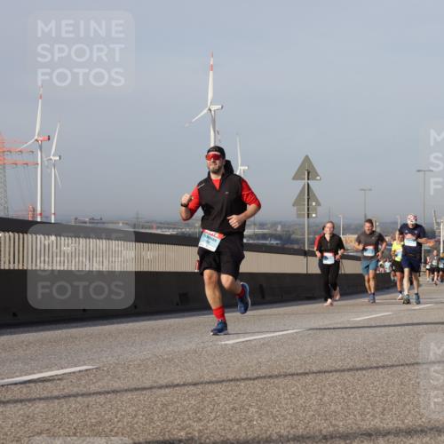 03.10.2026 - Köhlbrandbrückenlauf Yannick Fuchs http://msf.ph/oto/10777759 03.10.2026 09:44:20 Position 2 2588 meine-sportfotos.de