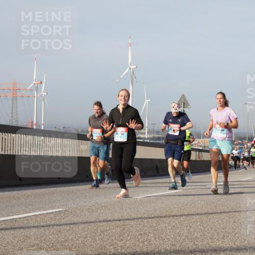 03.10.2026 - Köhlbrandbrückenlauf Yannick Fuchs http://msf.ph/oto/10777815 03.10.2026 09:44:25 Position 2 3130, 500, 1 meine-sportfotos.de
