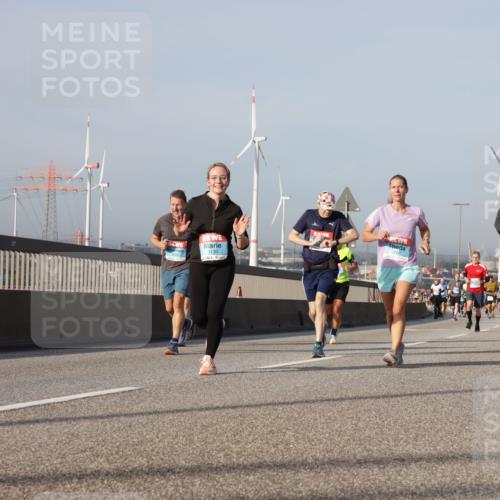 03.10.2026 - Köhlbrandbrückenlauf Yannick Fuchs http://msf.ph/oto/10777822 03.10.2026 09:44:25 Position 2 3130 meine-sportfotos.de