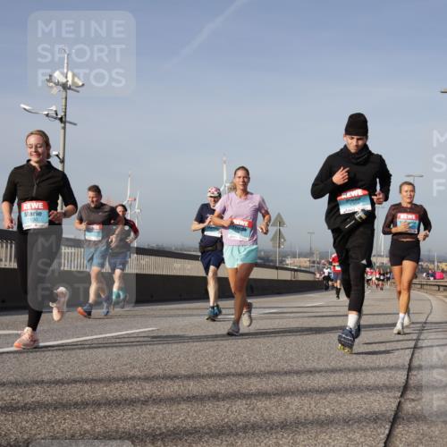 03.10.2026 - Köhlbrandbrückenlauf Yannick Fuchs http://msf.ph/oto/10777837 03.10.2026 09:44:27 Position 2 1304, 130 meine-sportfotos.de