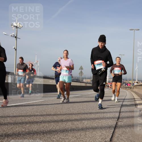 03.10.2026 - Köhlbrandbrückenlauf Yannick Fuchs http://msf.ph/oto/10777841 03.10.2026 09:44:27 Position 2 3130, 1304 meine-sportfotos.de