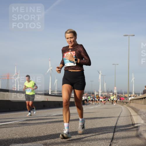 03.10.2026 - Köhlbrandbrückenlauf Yannick Fuchs http://msf.ph/oto/10777862 03.10.2026 09:44:28 Position 2 1205 meine-sportfotos.de