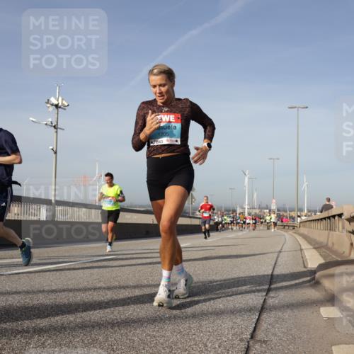 03.10.2026 - Köhlbrandbrückenlauf Yannick Fuchs http://msf.ph/oto/10777866 03.10.2026 09:44:29 Position 2 1205 meine-sportfotos.de