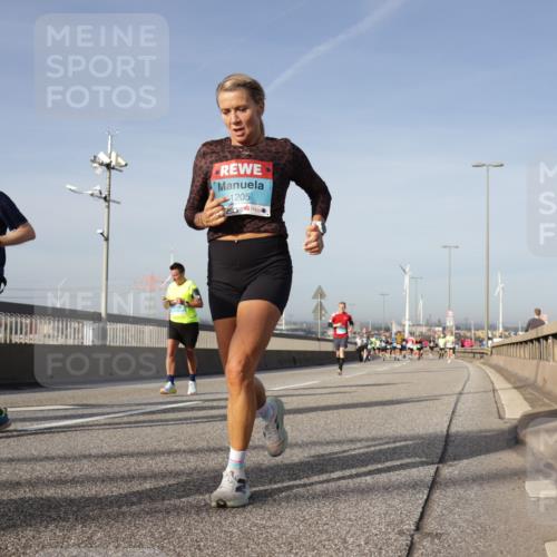 03.10.2026 - Köhlbrandbrückenlauf Yannick Fuchs http://msf.ph/oto/10777869 03.10.2026 09:44:29 Position 2 1205, 8 meine-sportfotos.de