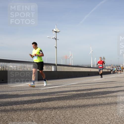 03.10.2026 - Köhlbrandbrückenlauf Yannick Fuchs http://msf.ph/oto/10777894 03.10.2026 09:44:30 Position 2  meine-sportfotos.de