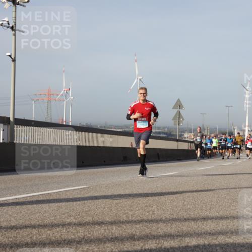 03.10.2026 - Köhlbrandbrückenlauf Yannick Fuchs http://msf.ph/oto/10777900 03.10.2026 09:44:31 Position 2  meine-sportfotos.de