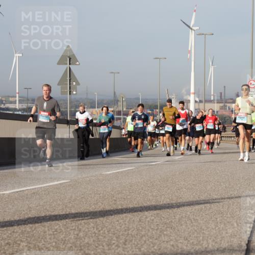 03.10.2026 - Köhlbrandbrückenlauf Yannick Fuchs http://msf.ph/oto/10777927 03.10.2026 09:44:33 Position 2  meine-sportfotos.de