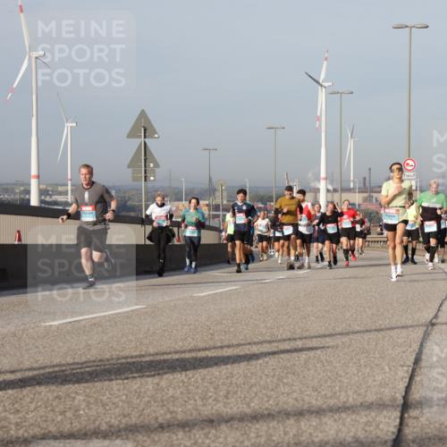 03.10.2026 - Köhlbrandbrückenlauf Yannick Fuchs http://msf.ph/oto/10777932 03.10.2026 09:44:34 Position 2 500 meine-sportfotos.de