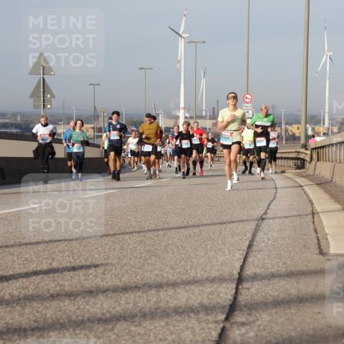 03.10.2026 - Köhlbrandbrückenlauf Yannick Fuchs http://msf.ph/oto/10777945 03.10.2026 09:44:34 Position 2 500 meine-sportfotos.de