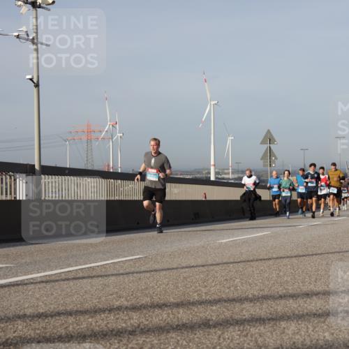 03.10.2026 - Köhlbrandbrückenlauf Yannick Fuchs http://msf.ph/oto/10777954 03.10.2026 09:44:36 Position 2  meine-sportfotos.de
