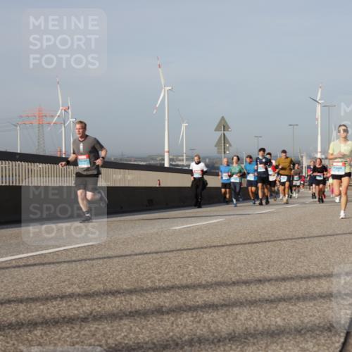 03.10.2026 - Köhlbrandbrückenlauf Yannick Fuchs http://msf.ph/oto/10777960 03.10.2026 09:44:36 Position 2  meine-sportfotos.de