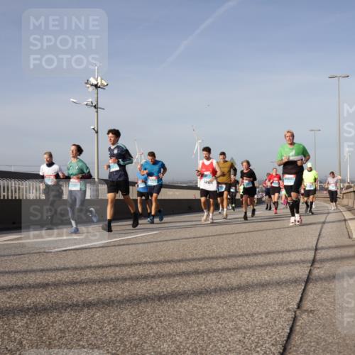 03.10.2026 - Köhlbrandbrückenlauf Yannick Fuchs http://msf.ph/oto/10778029 03.10.2026 09:44:41 Position 2 8 meine-sportfotos.de