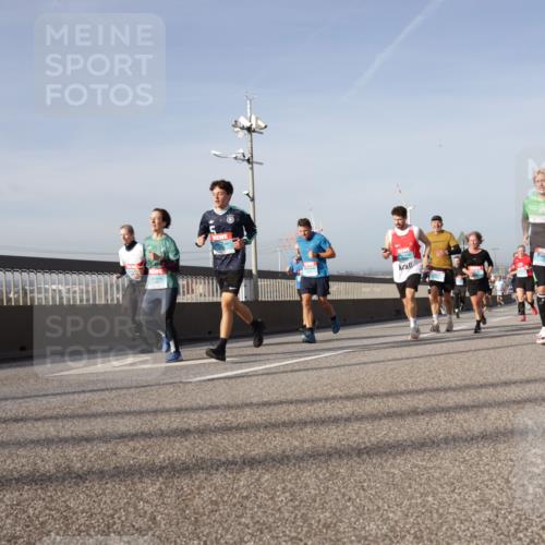 03.10.2026 - Köhlbrandbrückenlauf Yannick Fuchs http://msf.ph/oto/10778032 03.10.2026 09:44:42 Position 2  meine-sportfotos.de