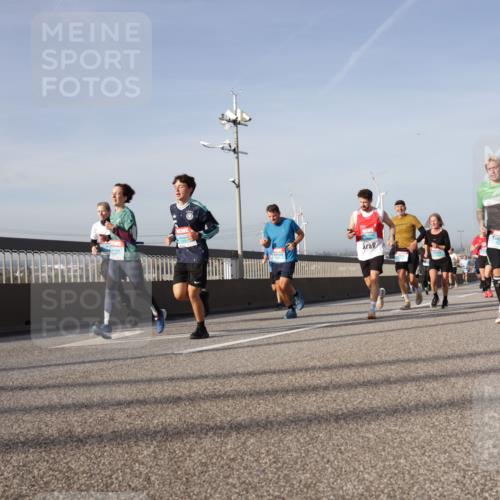 03.10.2026 - Köhlbrandbrückenlauf Yannick Fuchs http://msf.ph/oto/10778035 03.10.2026 09:44:42 Position 2 2130 meine-sportfotos.de