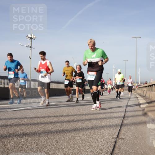 03.10.2026 - Köhlbrandbrückenlauf Yannick Fuchs http://msf.ph/oto/10778047 03.10.2026 09:44:43 Position 2 2136 meine-sportfotos.de
