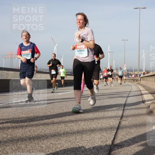 03.10.2026 - Köhlbrandbrückenlauf Yannick Fuchs http://msf.ph/oto/10778115 03.10.2026 09:44:47 Position 2 1534 meine-sportfotos.de
