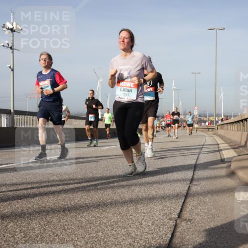 03.10.2026 - Köhlbrandbrückenlauf Yannick Fuchs http://msf.ph/oto/10778118 03.10.2026 09:44:47 Position 2 1534 meine-sportfotos.de