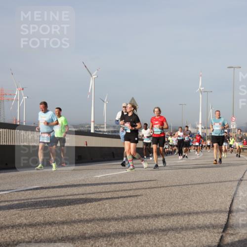 03.10.2026 - Köhlbrandbrückenlauf Yannick Fuchs http://msf.ph/oto/10778166 03.10.2026 09:44:51 Position 2  meine-sportfotos.de