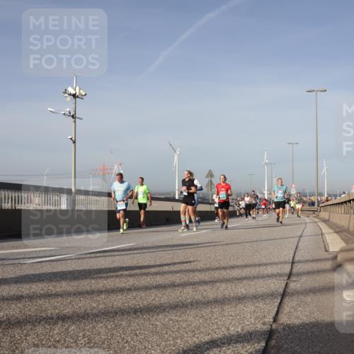 03.10.2026 - Köhlbrandbrückenlauf Yannick Fuchs http://msf.ph/oto/10778176 03.10.2026 09:44:51 Position 2  meine-sportfotos.de