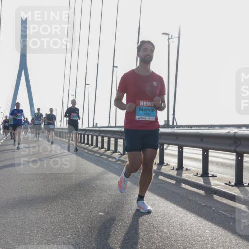 03.10.2026 - Köhlbrandbrückenlauf Yannick Fuchs http://msf.ph/oto/10778188 03.10.2026 09:22:40 Position 1 1290 meine-sportfotos.de