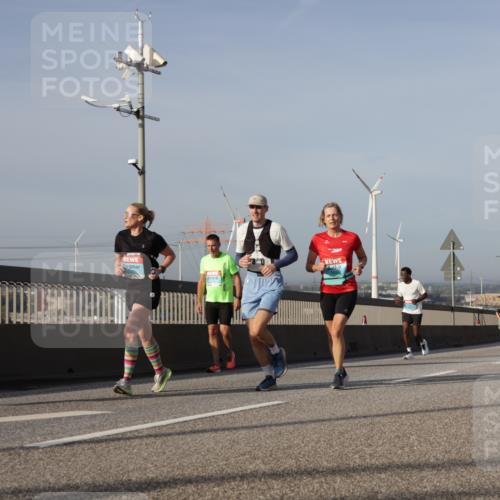 03.10.2026 - Köhlbrandbrückenlauf Yannick Fuchs http://msf.ph/oto/10778201 03.10.2026 09:44:53 Position 2  meine-sportfotos.de