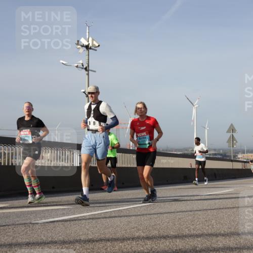 03.10.2026 - Köhlbrandbrückenlauf Yannick Fuchs http://msf.ph/oto/10778206 03.10.2026 09:44:53 Position 2 80, 1509 meine-sportfotos.de