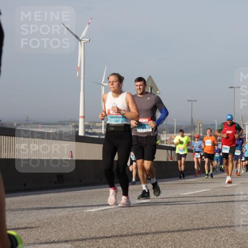 03.10.2026 - Köhlbrandbrückenlauf Yannick Fuchs http://msf.ph/oto/10778242 03.10.2026 09:44:57 Position 2 2327, 3147 meine-sportfotos.de