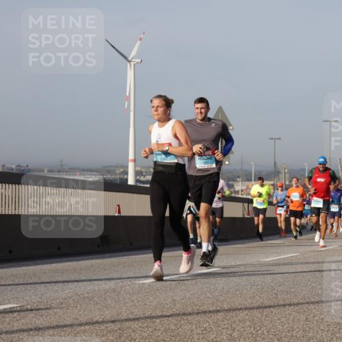 03.10.2026 - Köhlbrandbrückenlauf Yannick Fuchs http://msf.ph/oto/10778246 03.10.2026 09:44:57 Position 2 2327, 1067, 3147 meine-sportfotos.de