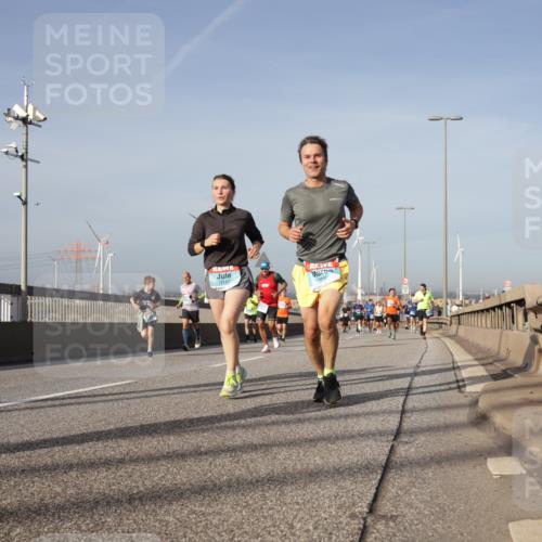 03.10.2026 - Köhlbrandbrückenlauf Yannick Fuchs http://msf.ph/oto/10778286 03.10.2026 09:45:00 Position 2 1067, 3147, 308, 8 meine-sportfotos.de