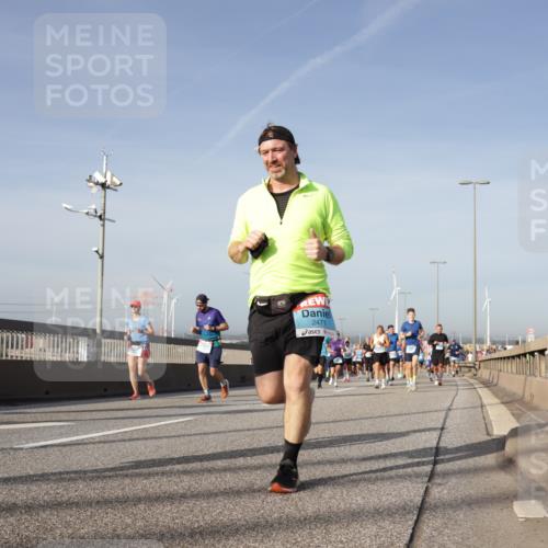 03.10.2026 - Köhlbrandbrückenlauf Yannick Fuchs http://msf.ph/oto/10778319 03.10.2026 09:45:07 Position 2 2471, 8 meine-sportfotos.de