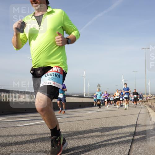 03.10.2026 - Köhlbrandbrückenlauf Yannick Fuchs http://msf.ph/oto/10778326 03.10.2026 09:45:08 Position 2 2471 meine-sportfotos.de