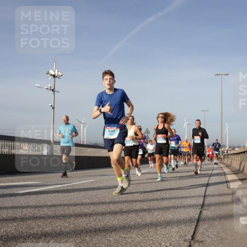 03.10.2026 - Köhlbrandbrückenlauf Yannick Fuchs http://msf.ph/oto/10778362 03.10.2026 09:45:11 Position 2 2917 meine-sportfotos.de