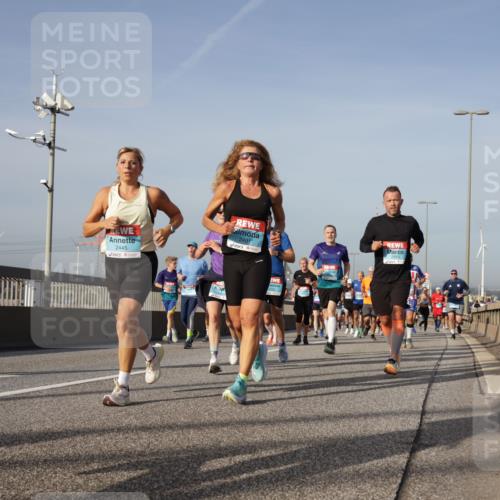 03.10.2026 - Köhlbrandbrückenlauf Yannick Fuchs http://msf.ph/oto/10778374 03.10.2026 09:45:12 Position 2 2445, 2491 meine-sportfotos.de