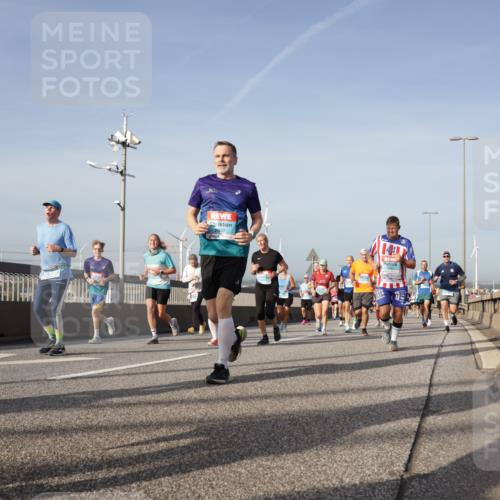 03.10.2026 - Köhlbrandbrückenlauf Yannick Fuchs http://msf.ph/oto/10778413 03.10.2026 09:45:14 Position 2 659, 1440 meine-sportfotos.de